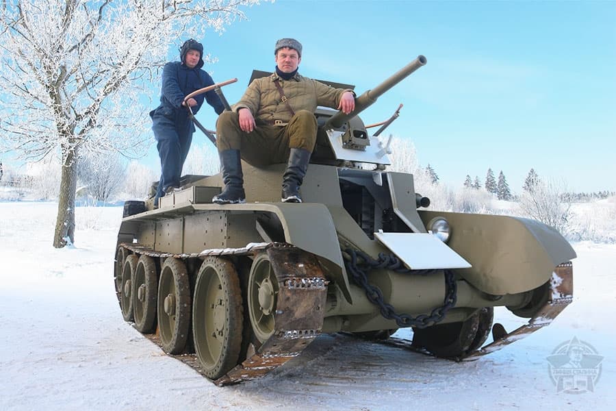 Капитальный ремонт БТ-7 на «Линии Сталина»