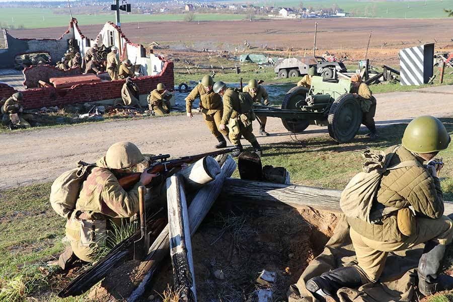 День артиллерии на «Линии Сталина»